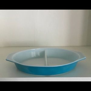 Pyrex Turquoise Divided Dish